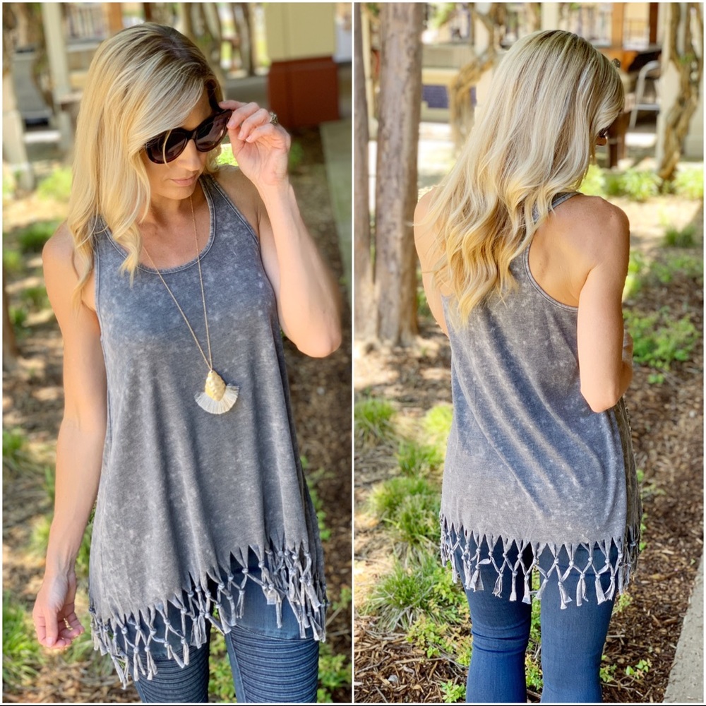 ✨LAST 1✨Charcoal acid wash fringe racer back tunic - Picture 3 of 3
